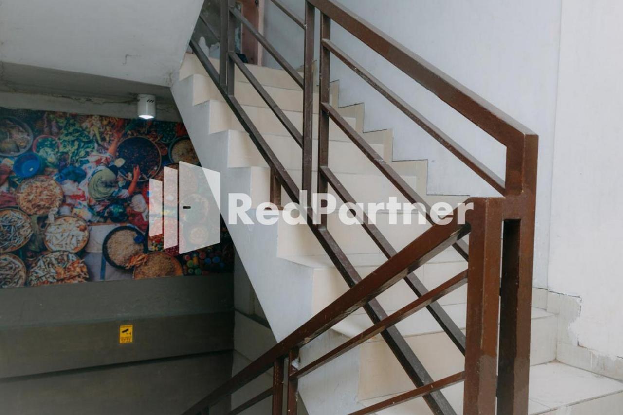 We Stay Residence Redpartner Surabaya Ngoại thất bức ảnh