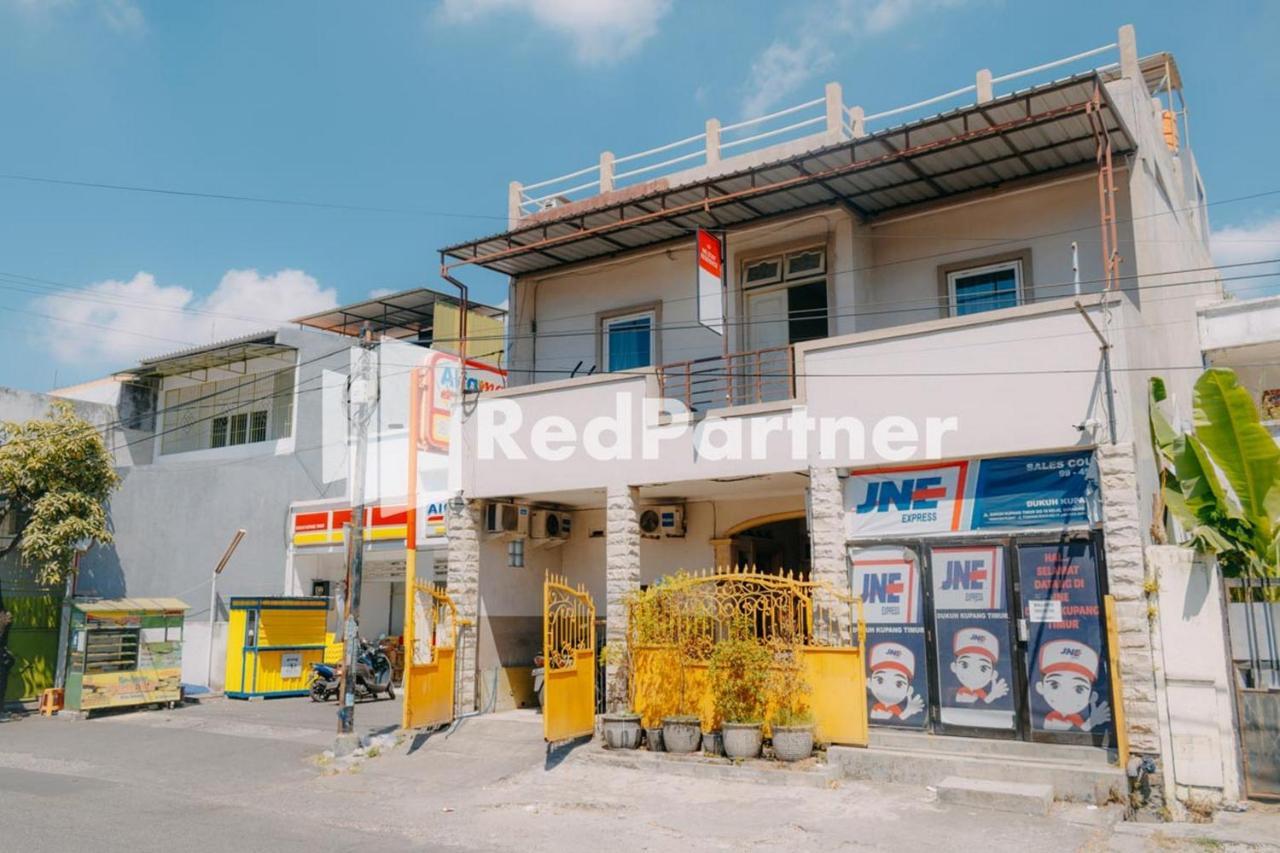 We Stay Residence Redpartner Surabaya Ngoại thất bức ảnh